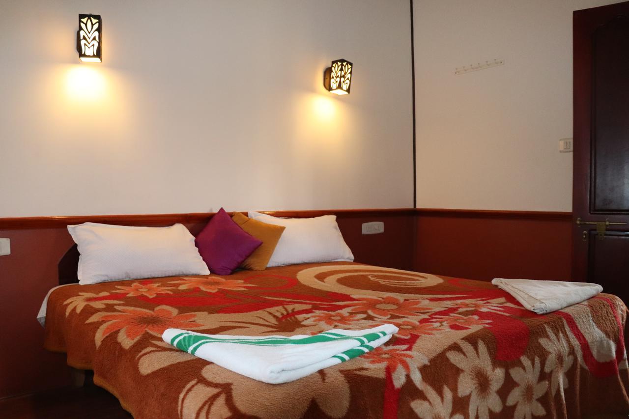 Friends Cruise, Nightstay Houseboat Alappuzha 외부 사진