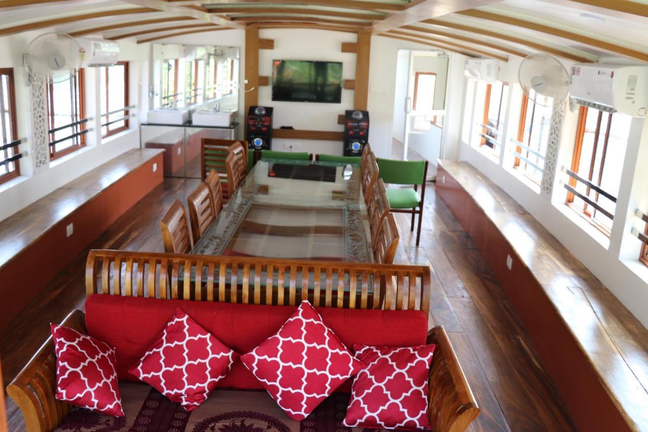 Friends Cruise, Nightstay Houseboat Alappuzha 외부 사진