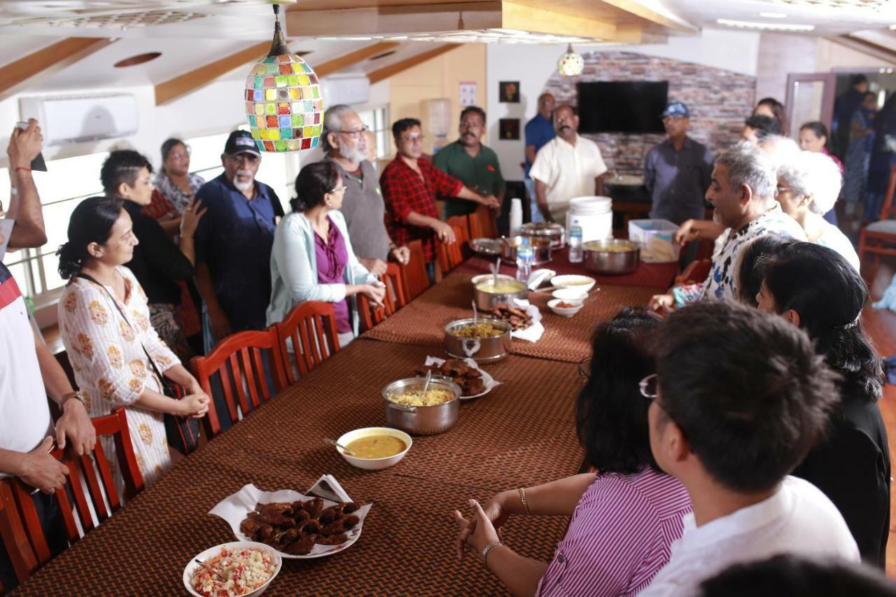 Friends Cruise, Nightstay Houseboat Alappuzha 외부 사진